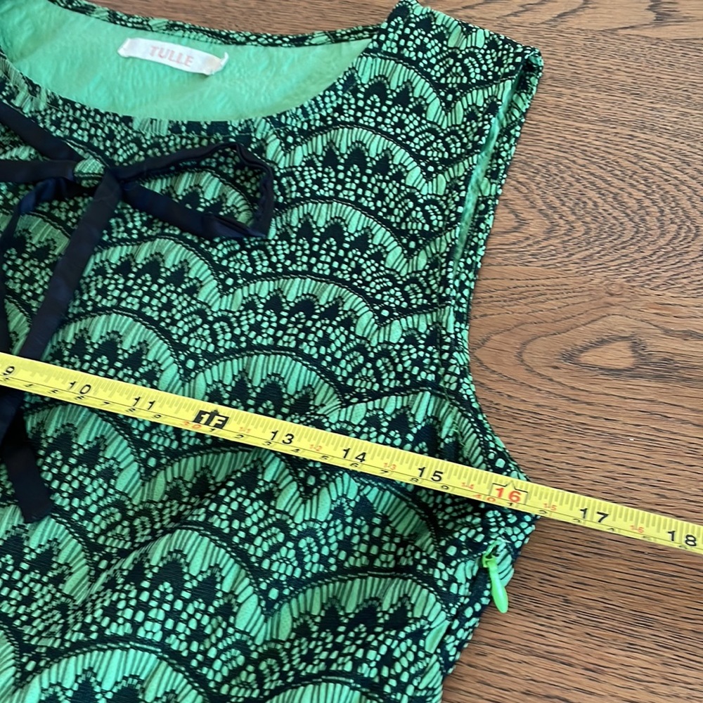 S Tulle Sleeveless Dress - green/black with front bow detail - Picture 11 of 12